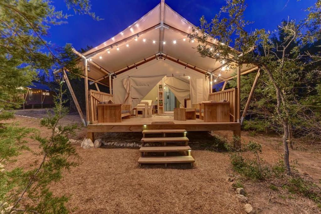 12 Fires Luxury Glamping With Heating #5 Hotell Johnson City Exteriör bild