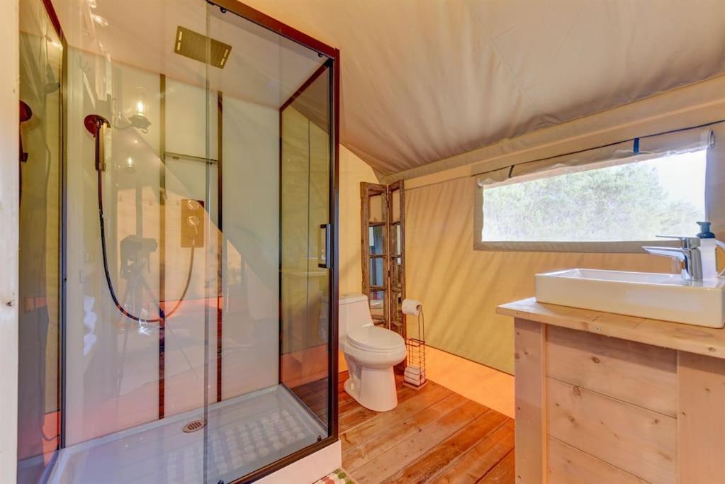 12 Fires Luxury Glamping With Heating #5 Hotell Johnson City Exteriör bild