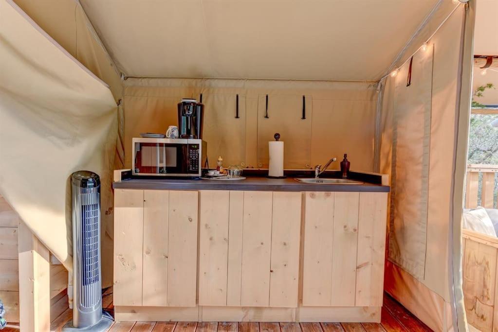 12 Fires Luxury Glamping With Heating #5 Hotell Johnson City Exteriör bild