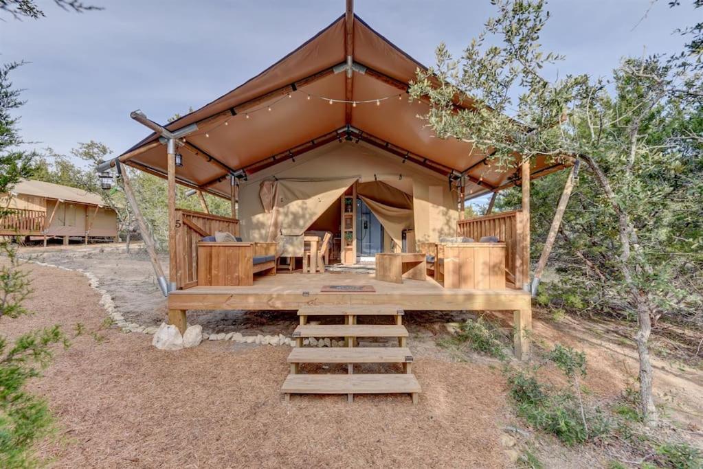 12 Fires Luxury Glamping With Heating #5 Hotell Johnson City Exteriör bild