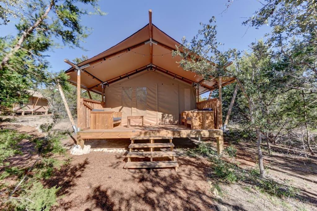 12 Fires Luxury Glamping With Heating #5 Hotell Johnson City Exteriör bild