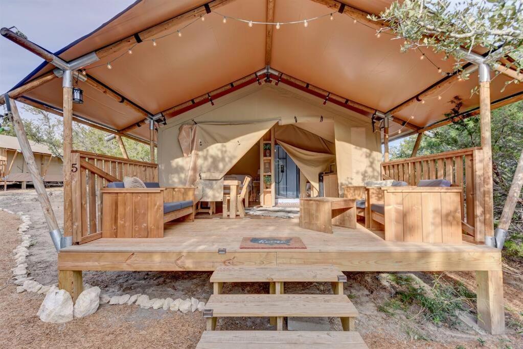 12 Fires Luxury Glamping With Heating #5 Hotell Johnson City Exteriör bild